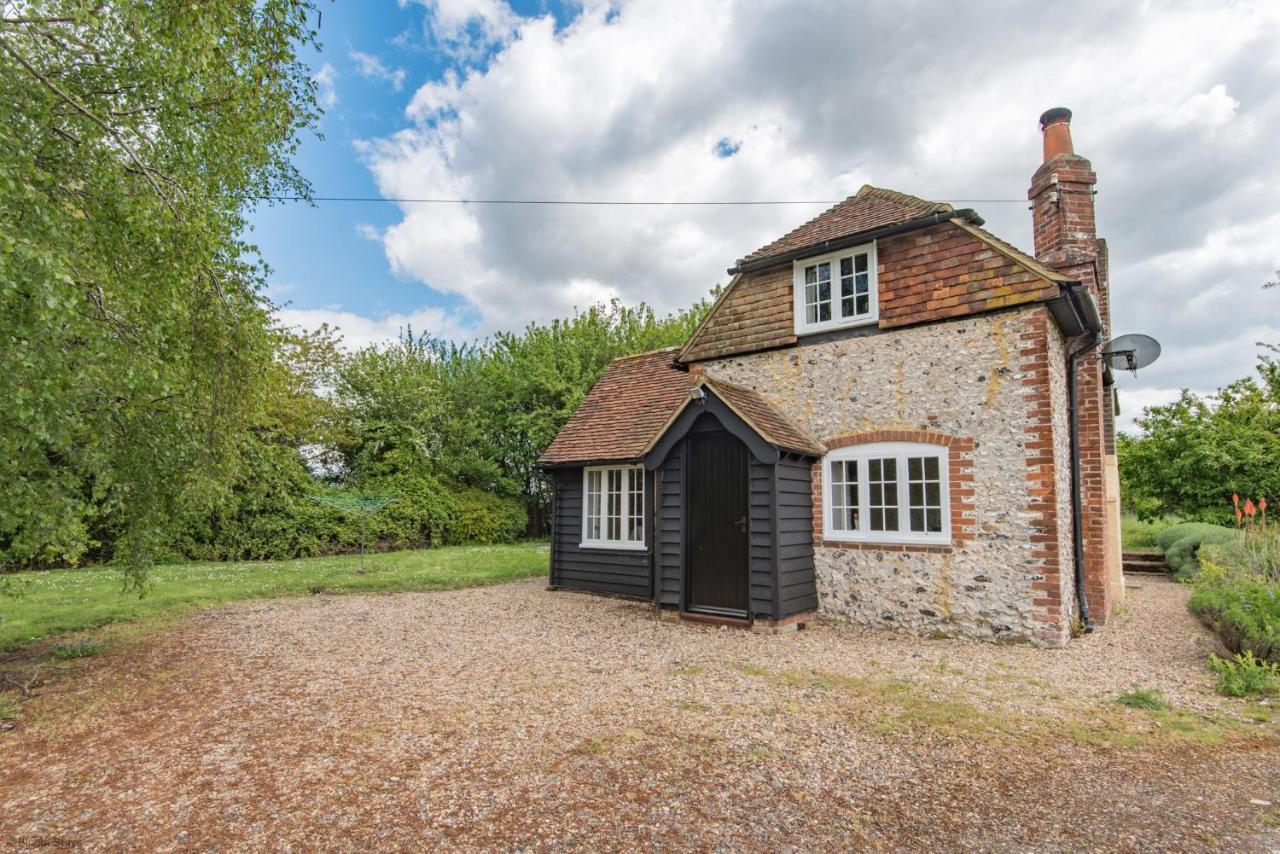 Crow Cottage By Bloom Stays Faversham Exterior photo